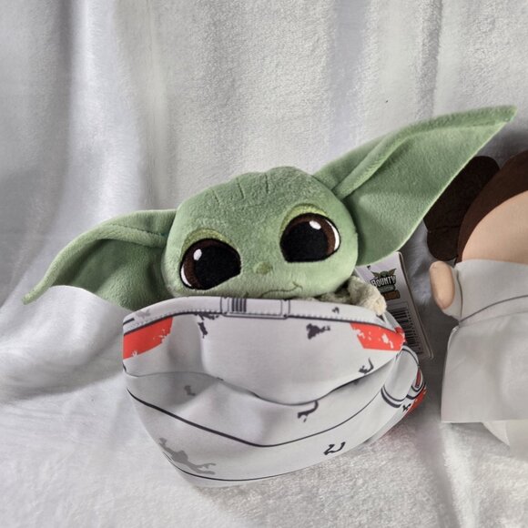Star Wars The Mandalorian The Child Hideaway Plush And Princess Leia Cuutopia - Picture 2 of 4